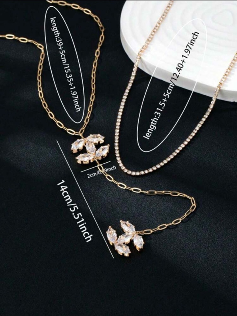 CC Logo Gold Double Crystal Lariat Necklace - Elegant Gold Y-Drop Jewelry - Picture 3 of 4